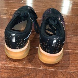 Women’s Nike Air Max Flyknit